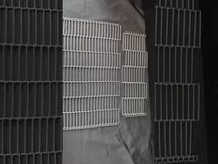 Isı Direnci Esnek Çubuklar 304 Paslanmaz Çelik Merdiven Ağı Pizza Fırını için Taşıyıcı Kemeri