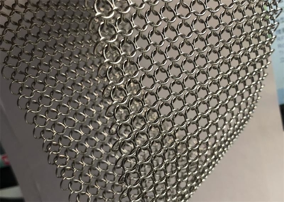 İyi bir fiyat. 3.81mm 7mm Paslanmaz Çelik Halka Hasır Chainmail Mesh Perdeler İçin Koruyucu Takım Elbise çevrimiçi