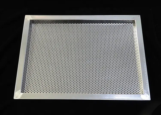 İyi bir fiyat. Özel Boyut Paslanmaz Çelik 304 316 Metal Perforasyonlu Tepsiler Kurutma Soğutma Dondurma çevrimiçi